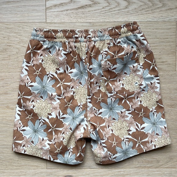 Rylee + Cru safari floral board short - Picture 5 of 5